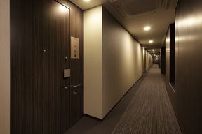 ホテルのような静けさと心地良さの内廊下を採用