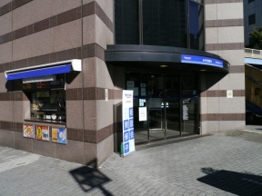 みずほ銀行　横浜東口支店