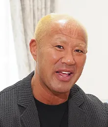 本間朋晃さんの写真1