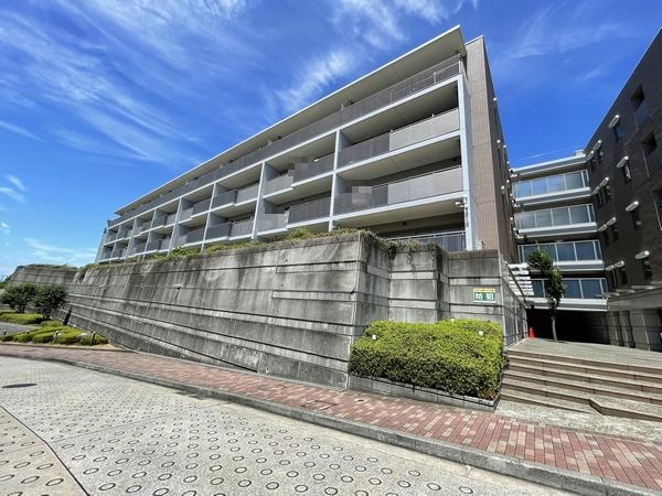 ローレルスクエア港南台
