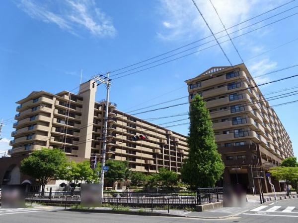 ファミールガーデン二条駅前