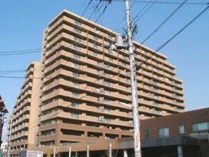 ファミールアクシス八尾