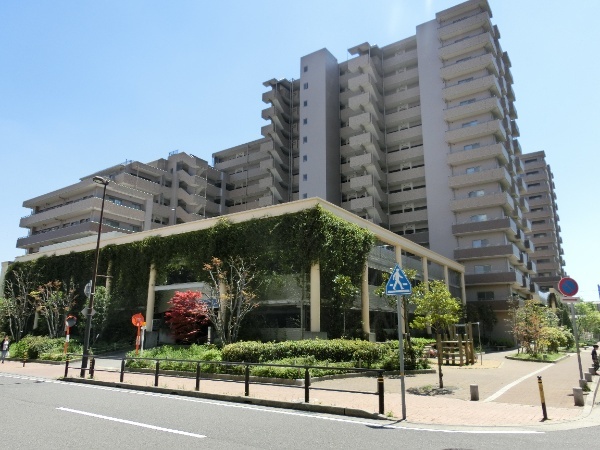 ロイヤルシャトー尼崎スプリングコート