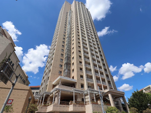 ファミール宝塚グランスイートタワー