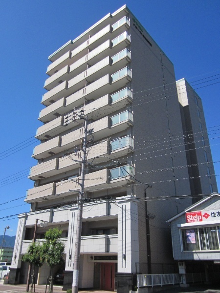 グローバル五位堂駅前