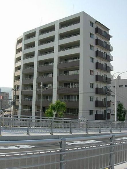 グランスイート王寺駅前