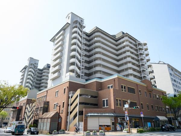 ラポルテ東館