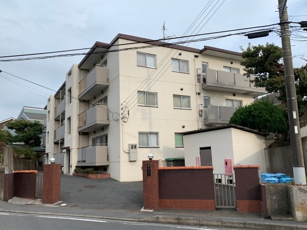 葉山サンハイツ