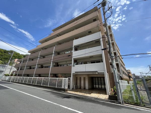 グランディオーレ井土ヶ谷