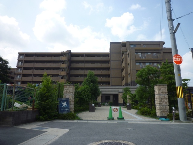パデシオン木幡駅前