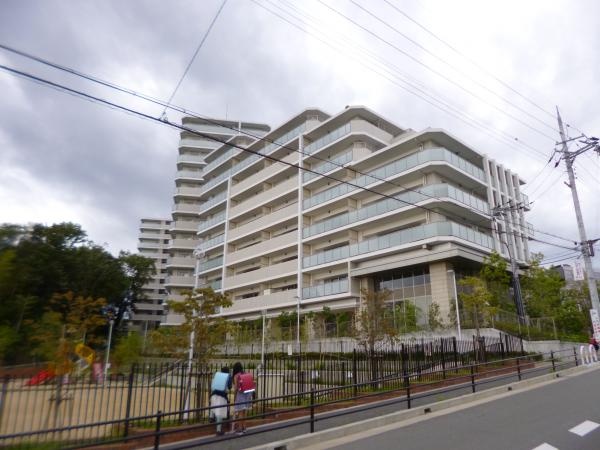 ロジュマン千里中央