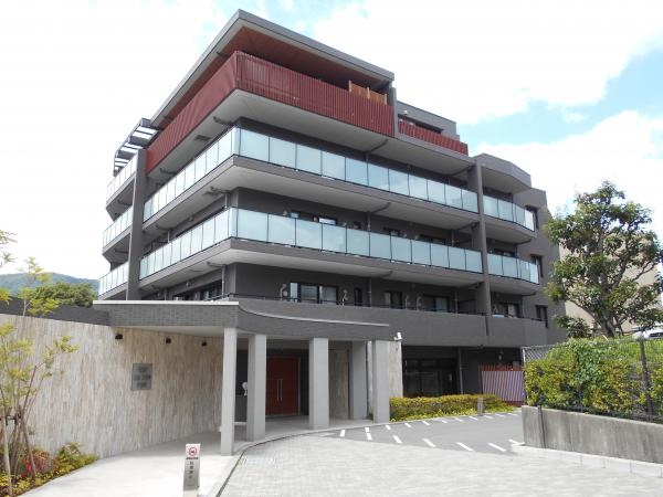 ハイネスクラウズ宝塚清荒神　夢奏館