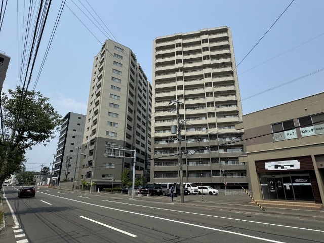 クリーンリバーフィネス環状通東