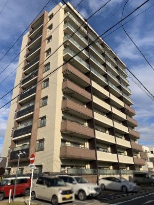 ファミリアーレ尾頭橋