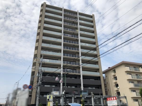 プレサンスロジェ柏原駅前