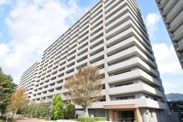グランスイート五日市駅前センターガーデン