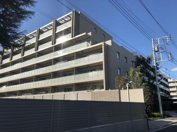 プレイスコート喜多見