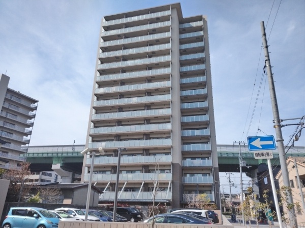 グランドパレス太子橋