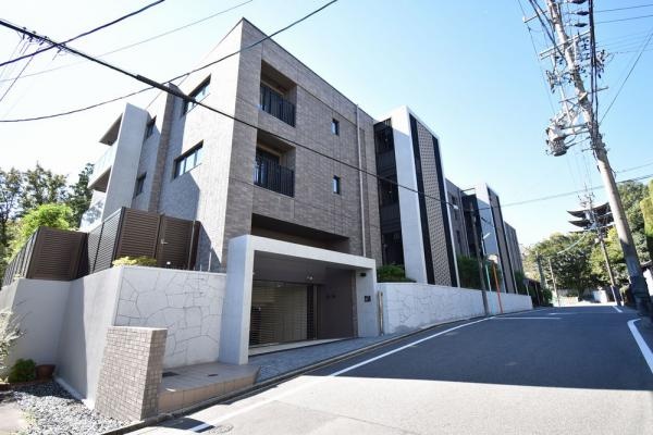 プレイズ覚王山法王町