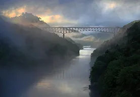 荻山清和さん（岐阜県） 「暁の苗木城址」