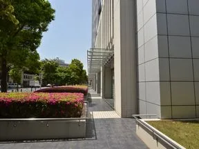 エントランス前