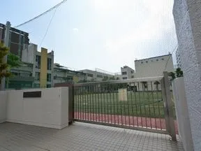 神南小学校
