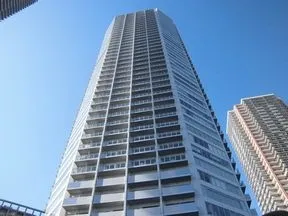 南東側より