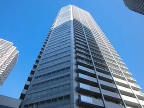 西側より