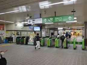 新浦安駅改札
