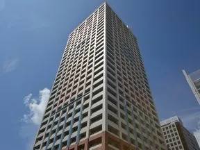 南東側から見たTOWER EAST