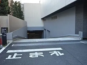 駐車場出入口
