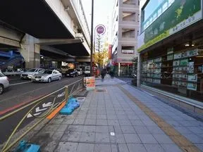 国道246号沿いを直進