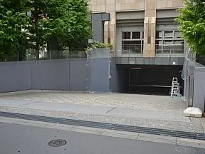 駐車場入口