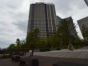 東側外観