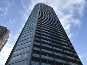 南東側より