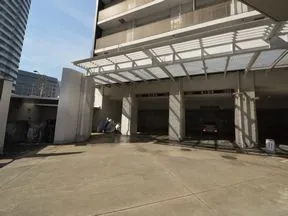 パークフロントタワータワーパーキング入<br>口