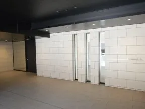 K棟エントランス