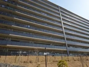 E棟