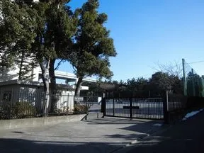 辰巳中学校