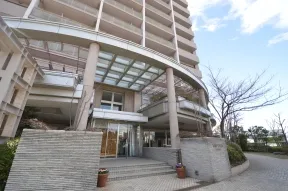 ウエストタワーエントランス