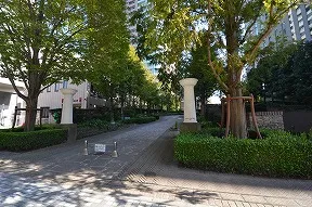 エントランスアプローチ