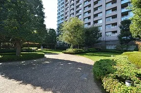 センチュリーパークタワー外観（石川島公<br>園より）