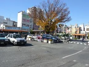 駅から出てすぐにあるバスターミナル