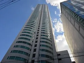 北側道路からの外観
