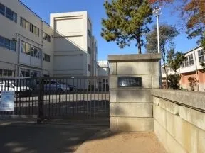 幕張西中学校