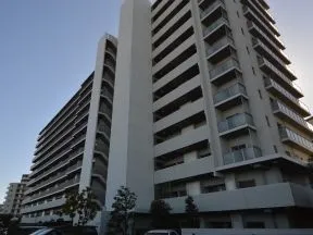 四番館