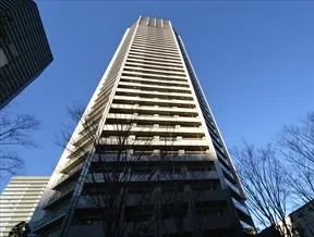コスモポリス品川外観（東側敷地より）