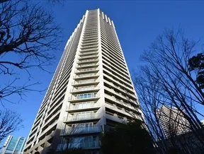 コスモポリス品川外観（東側敷地より）