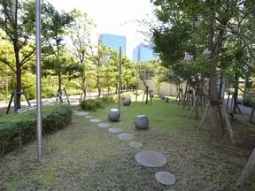 シーズンズスクエア