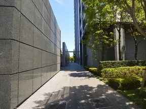 ライトウォールと通路